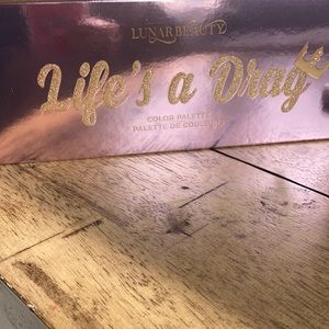 Life’s a Drag EyeshadowPallet